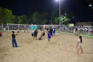 Prefeitura entrega Arena Esportiva e Playground no Paulo Coelho Machado