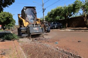 Prefeitura intensifica tapa-buracos nos bairros Santa Brígida, Flórida I e Ouro Verde
