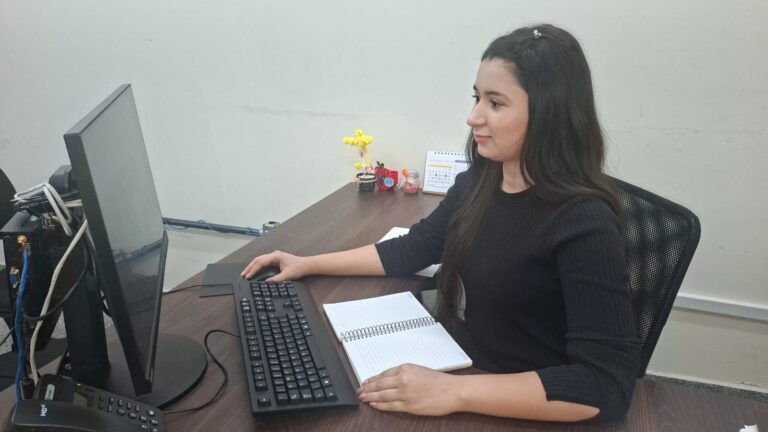 Prefeitura também  oferece formação continuada aos educadores sem vínculo com a Reme