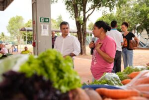 Roda de conversa no Mercado Escola marca Semana da Agroecologia com participação do vereador Landmark  