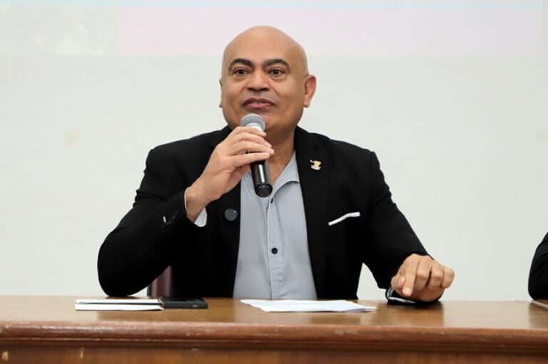 Ronilço Guerreiro propõe distribuição gratuita de sensores de glicose e anuncia audiência pública sobre o tema