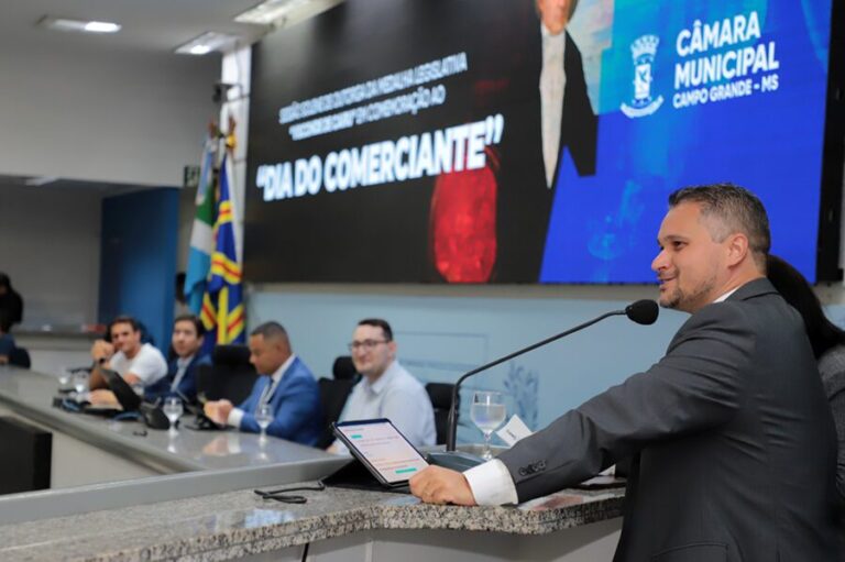 Trabalho de comerciantes é reconhecido pelos vereadores em Sessão Solene