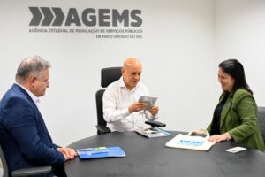 AGEMS e UFMS fortalecem parceria para unir regulação e educação em prol do desenvolvimento de Mato Grosso do Sul