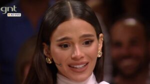 Bruna Marquezine fala de ex e desabafo sobre idade gera rumores