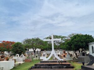Cemitério Municipal terá horário especial de funcionamento no feriado de Finados