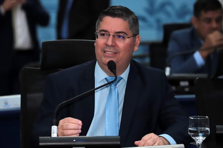 Dr. Victor Rocha comemora sanção do Projeto “Voluntários da Saúde” em Campo Grande