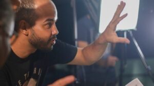 Felipe Alves dirige peça natalina exibida na Villa de Natal SP