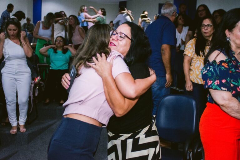 Formação e reconhecimento marcam o Dia do Diretor Escolar na Rede Municipal