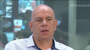 Globo passa o facão e demite diretor após 25 anos