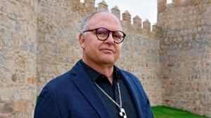 Guilherme Arantes anuncia turnê celebrando ‘50 anos luz’