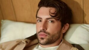 Haysam Ali revela novo papel que aborda o estigma da AIDS