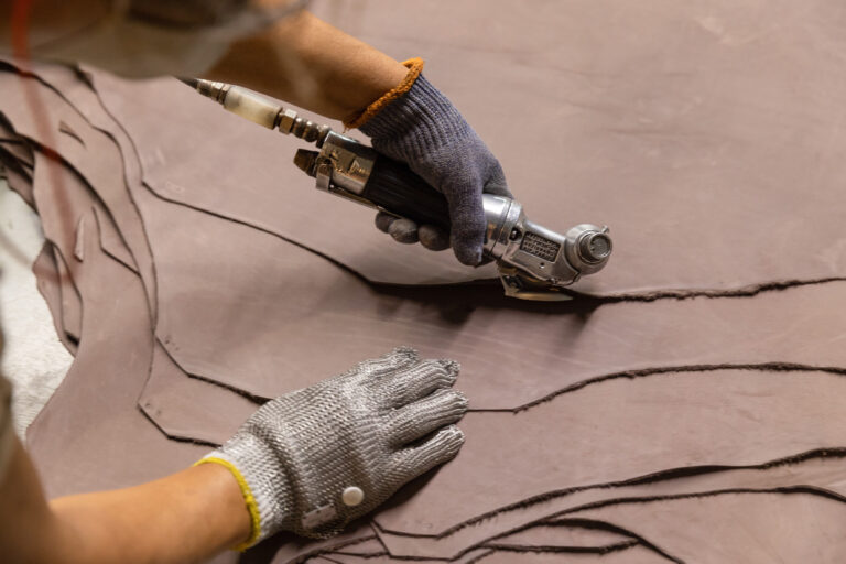 JBS e grupo VIVA se unem e criam gigante global no setor de couros