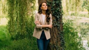 Kate Middleton salva a monarquia enquanto Charles e Andrew caem