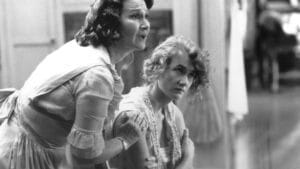 Laura Dern presta uma
homenagem à sua falecida mãe Diane Ladd