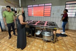 Lia Nogueira reforça compromisso com os povos originários e destina R$ 50 mil para Escola