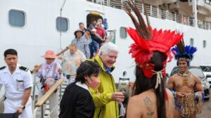 Manaus recebe primeiro cruzeiro com 597 passageiros a bordo no AM