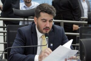 Mobilidade: Tavares propõe uso de inteligência artificial em semáforos para melhorar trânsito da Capital