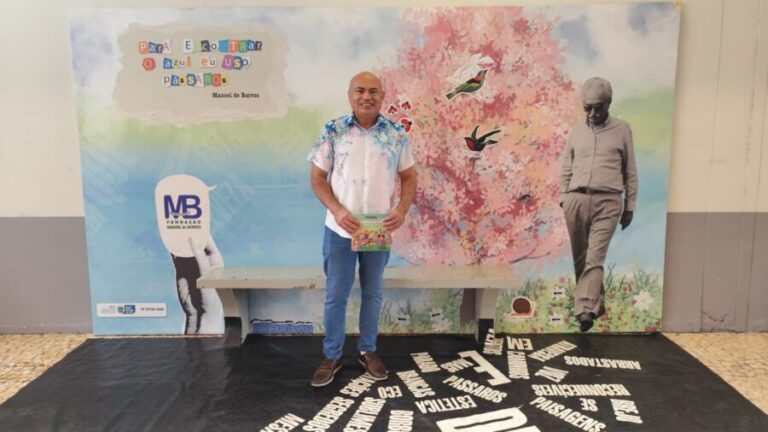 Na premiação do concurso “Um Passeio com Manoel”, Ronilço reforça importância de incentivar novos escritores e leitores