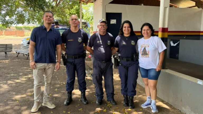 Na região do Panamá, vereador Otávio Trad atende lideranças e visita posto da Guarda Municipal