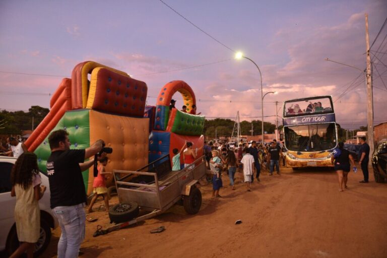 Natal dos Sonhos começa pelos bairros e leva espírito natalino para todas as regiões da cidade