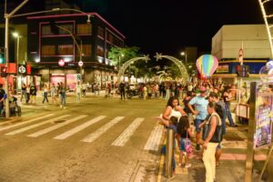 Natal dos Sonhos terá shows nacionais, circo na praça e sorteio de apartamentos