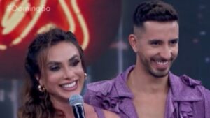 Nicole Bahls ganha convite inesperado após eliminação do Dança
