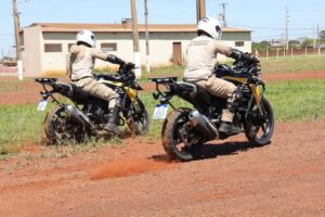 Prefeitura capacita agentes de trânsito para atuarem como motociclista batedor 
