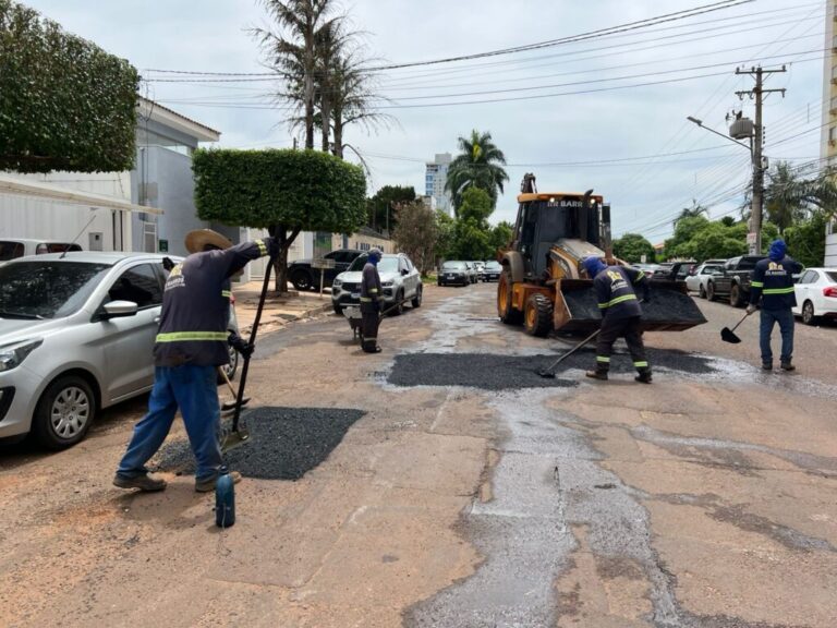 Prefeitura reforça tapa-buracos e mantém ritmo acelerado nas sete regiões
