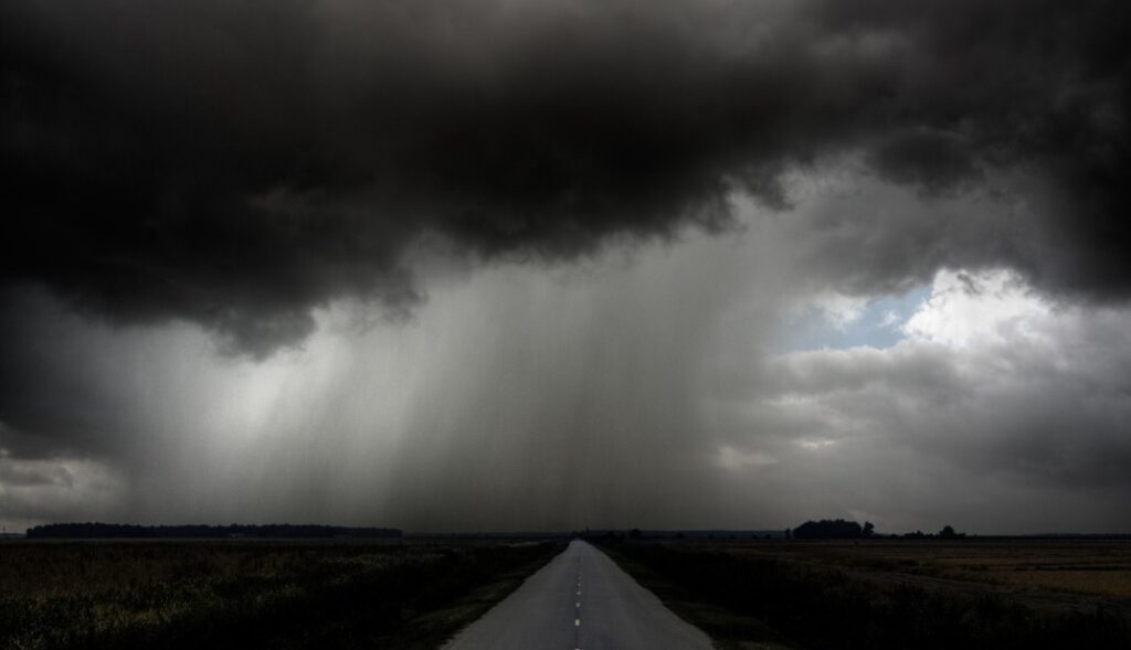 Retorno do El Niño, frente fria e chuvas prolongadas: boletim climático traz novas previsões para o tempo