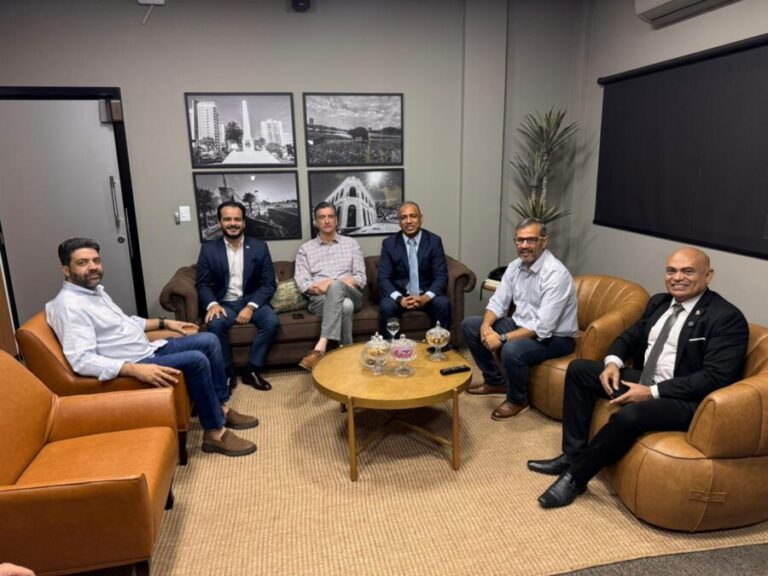 Ronilço Guerreiro participa de reunião sobre construção da unidade da UEMS Moreninhas dentro do Parque Jacques da Luz