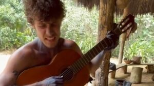 Shawn Mendes troca palco por aldeia na Amazônia