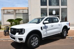 Sonora: Prefeita Clarice entrega cinco veículos durante visita do governador