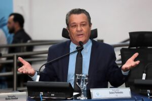 Vereador Delei solicita implantação de quadra de areia no Centro Comunitário do Jardim Bonança