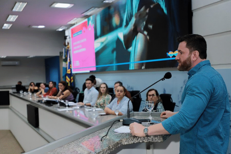 Vereador Maicon Nogueira reforça compromisso na prevenção da violência obstétrica durante Audiência Pública na Câmara Municipal