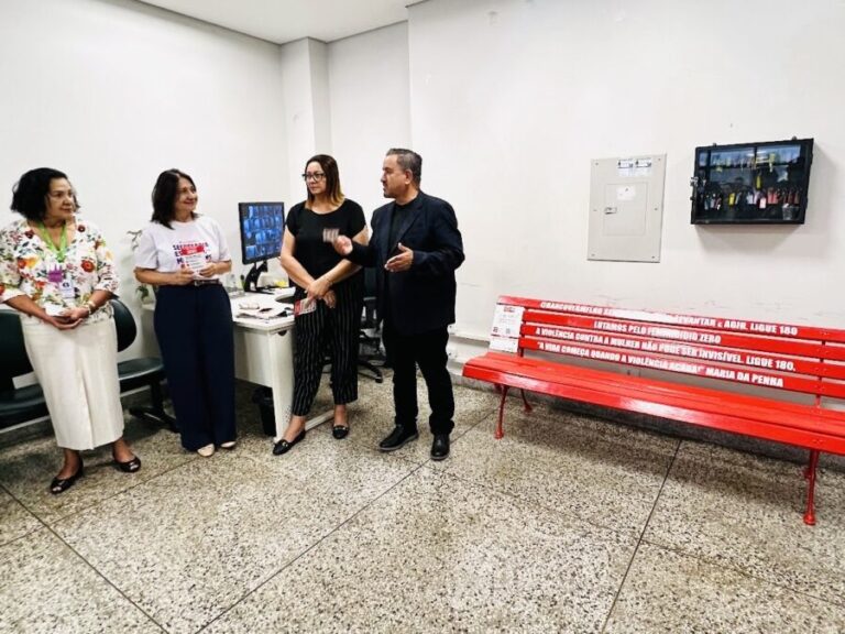 Vereadora Luiza e Superintendência da Conab MS instalam o Banco Vermelho no Incra e no MDA em Mato Grosso do Sul