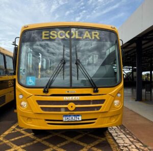 Bonito recebe novo ônibus escolar para reforçar o transporte de estudantes do município