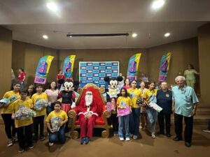Caixa Encantada conclui entregas presenciais em Dourados e leva magia do Natal às crianças de MS