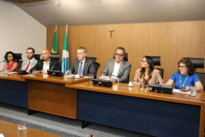 Debate iniciado por Ronilço na Câmara sobre sensores de glicose avança e pode beneficiar todo o Estado  