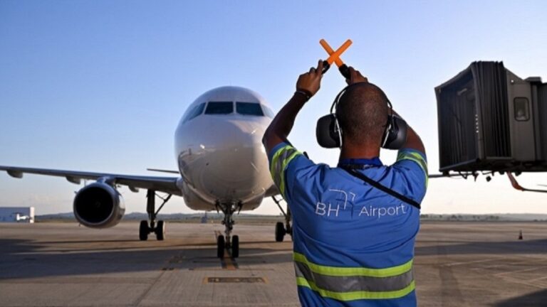 Demanda por voos no Brasil deve crescer 145% até 2044