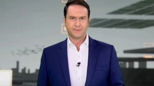 Domingo Espetacular registra pior audiência em quase dois anos