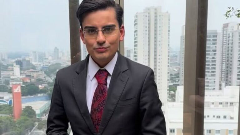 Dudu Camargo agradece fãs após vencer a "A Fazenda 17"