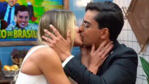 Dudu Camargo revela se vai ficar com Saory após "A Fazenda"