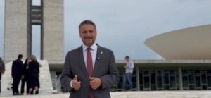 Em Brasília, vereador Leinha destaca dois principais pedidos: requalificação do CRAS Los Angeles e reforma completa da USF Macaúbas