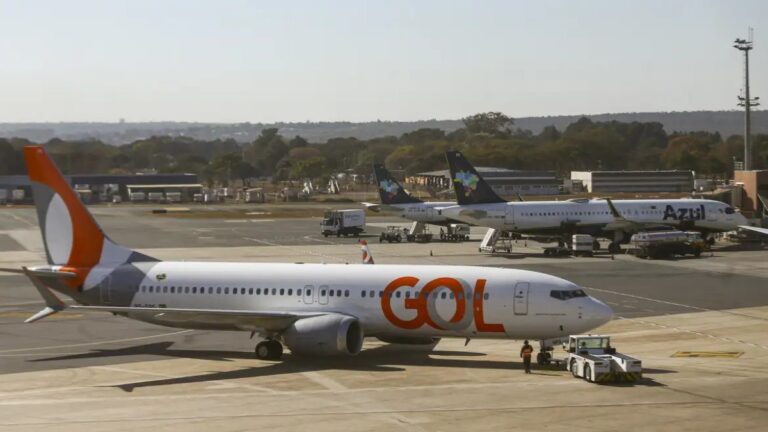 Empresas aéreas vão oferecer 9 mil voos extras durante o verão