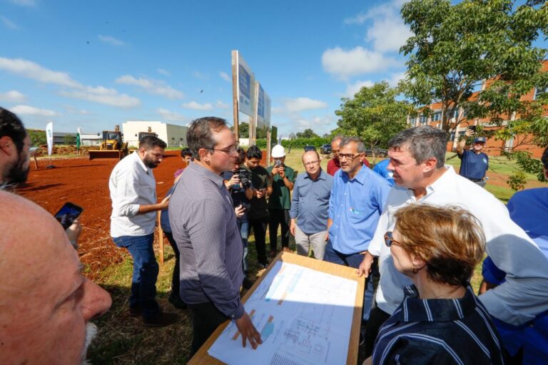 Governo de MS amplia investimentos na unidade da UEMS em Dourados e reforça políticas de permanência estudantil