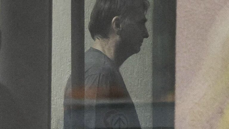 Jair Bolsonaro cancela entrevista