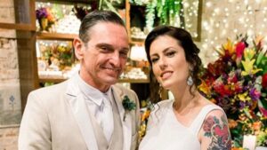 Justiça concede medida protetiva contra Paulo Miklos, ex-Titãs