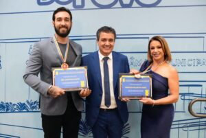 Landmark entrega Medalha Luiz Gustavo da Silva a Mariluce Muller e Déo Rimoli 