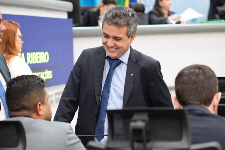 Landmark garante 50 emendas no orçamento de R$ 6,9 bilhões para asfalto, saúde e educação nos bairros da Capital