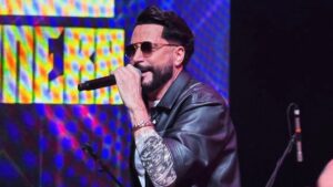 Latino substituirá Zezé Di Camargo em especial de Ano Novo do SBT